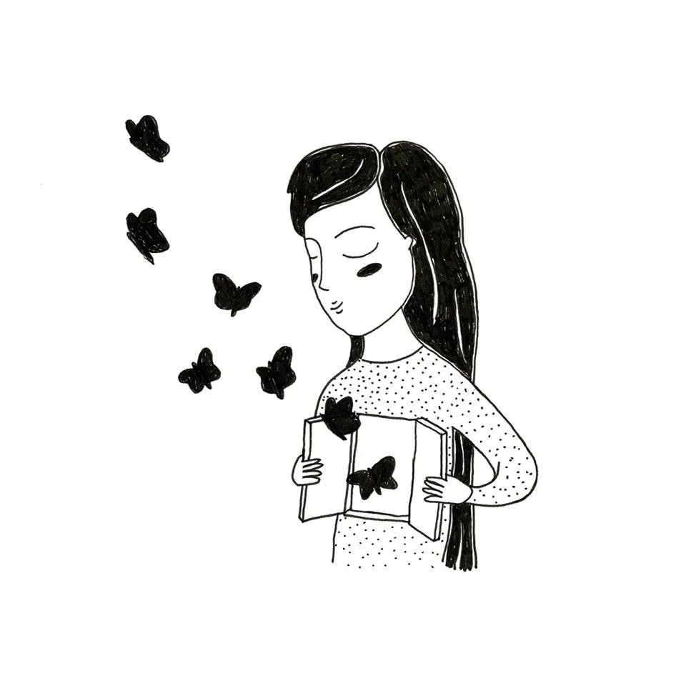 Disegno: una ragazza a occhi chiusi con un libro aperto da cui escono farfalle nere